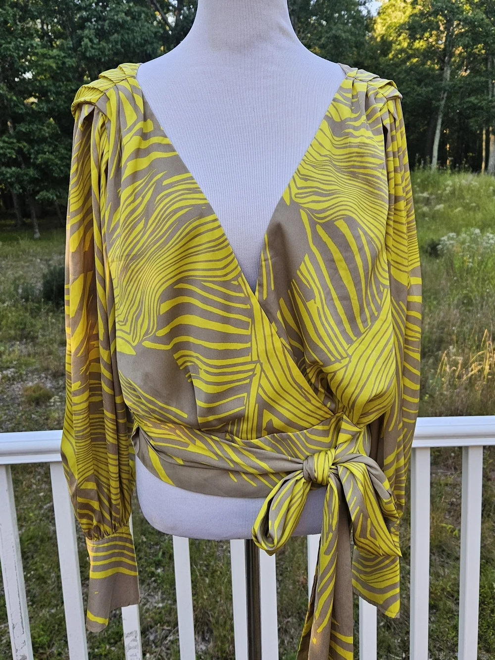 Banana Republic nwt banana